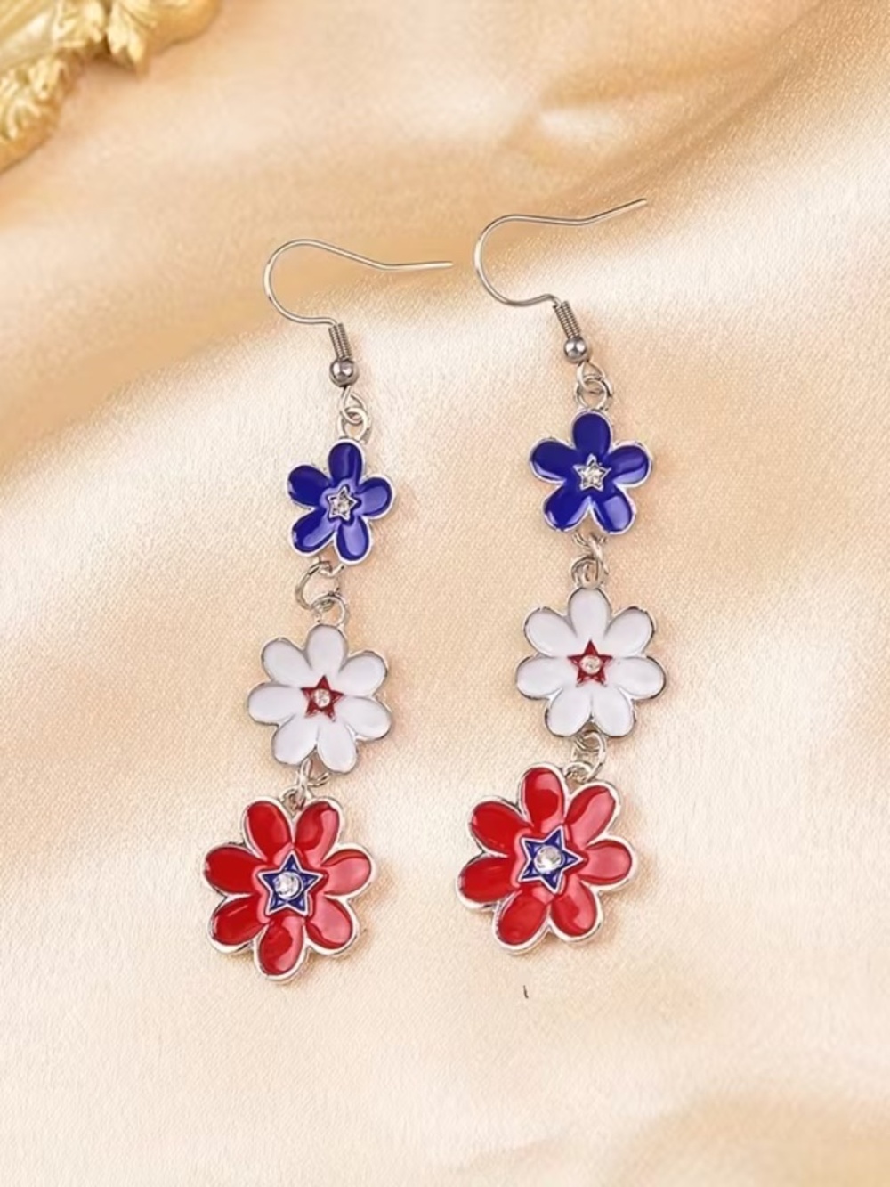 🇺🇸 Patriotic Red White Blue Flower Dangle Earrings July 4th